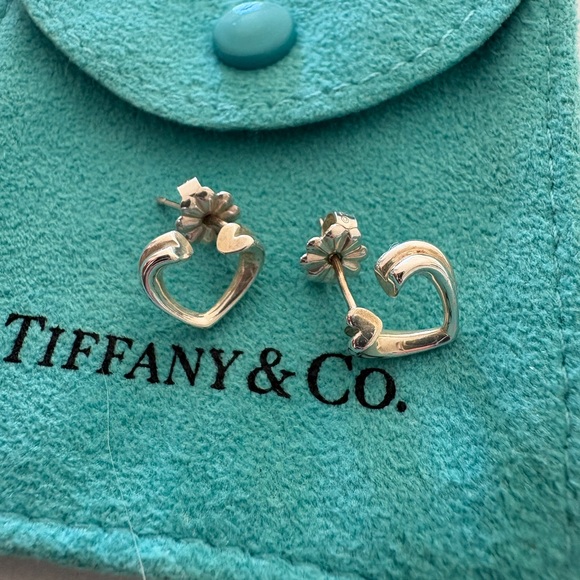 Tiffany & Co. Open Heart Earrings - Picture 5 of 5